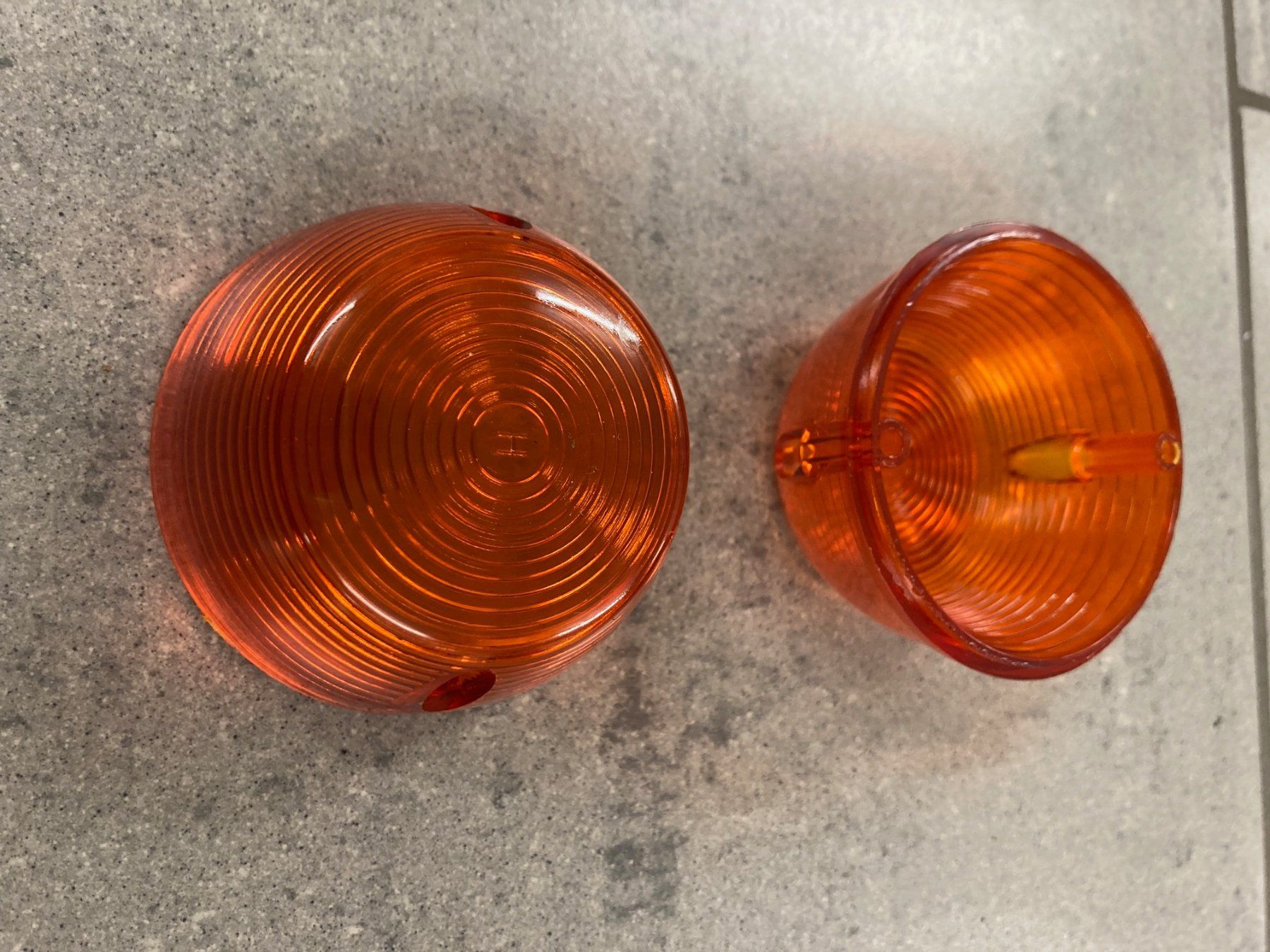 Tutti pezzi di ricambio auto: VW Puma Blinkerglas vorne – Nuovo (secondo la descrizione) da Zufikon venduto da AlfaRomeo6C 2