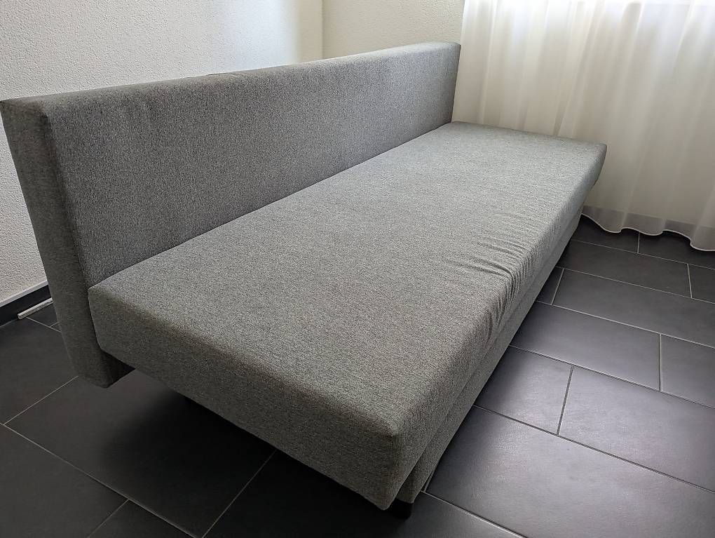 Ikea Divani: Ikea Schlafsofa – Usato da Bellikon venduto da ArcherS. 1