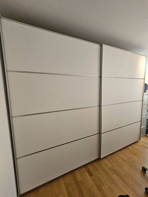 Armadi: Kleiderschrank – Usato da Meggen venduto da den_jl8x