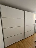 Kleiderschrank
