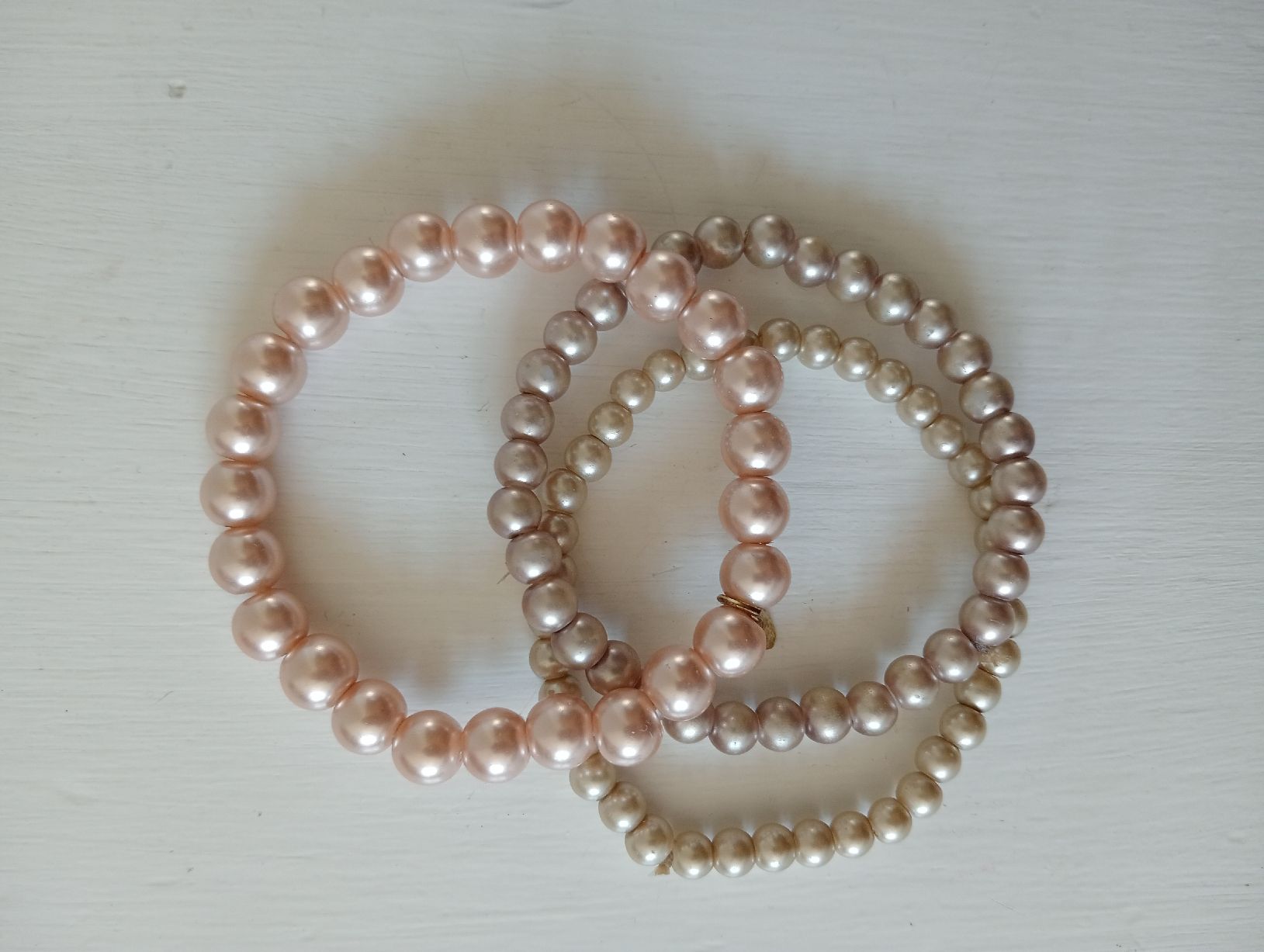 Armbänder & -reifen: 3er-Set Perlenarmbänder (Modeschmuck)  Elastisch – Gebraucht aus Allschwil von Evgeniia78 1
