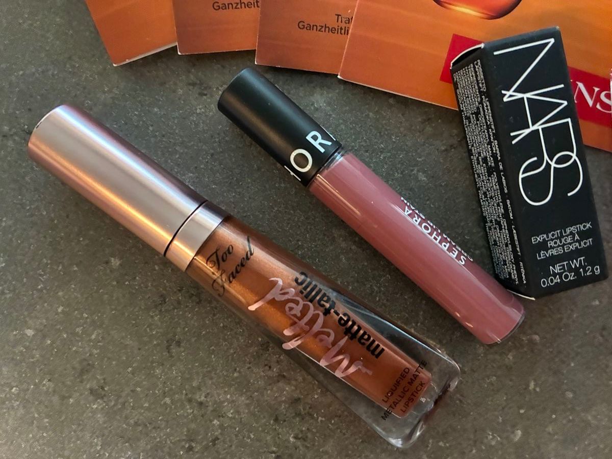 Gesichtspflege: Make-up Set: Versch. Lippenstifte & Serum Proben & Trousse – Neu und originalverpackt aus Niederglatt ZH von karinso 1