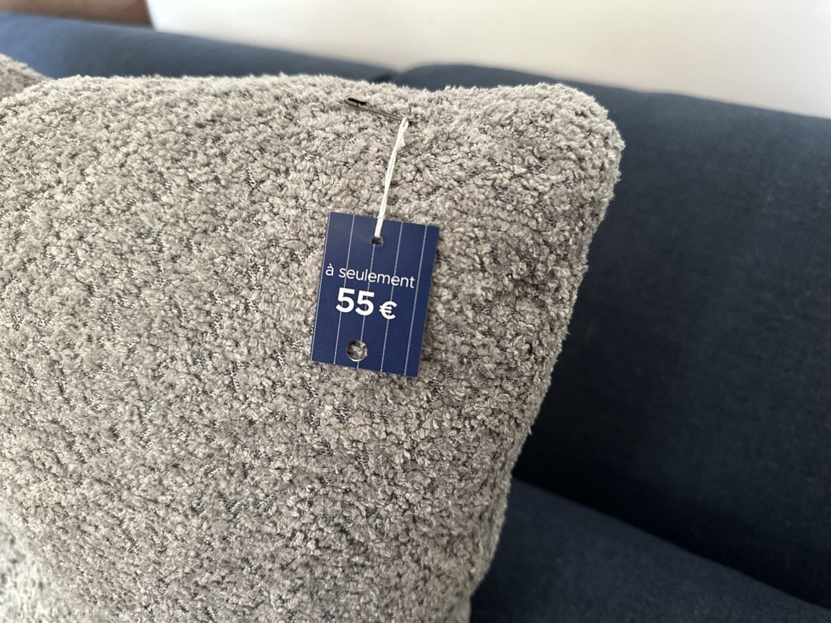 Cuscini: Coussin Poltronesofà 50x50 NEUF bouclette gris design  – Nuovo (secondo la descrizione) da Thônex venduto da ara_c9zs 1