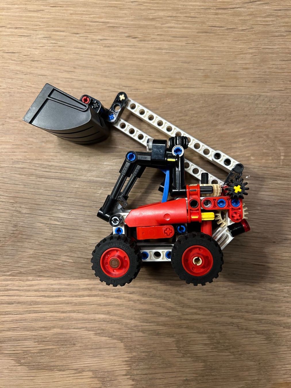 Lego Spielzeuge: Lego Technic 42116, Skid steer Loader – Gebraucht aus Zürich von nicoleichholzer 1
