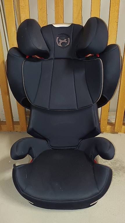 Sièges auto: Auto Kindersitz Cybex Q3-fix – D'occasion à Worb par Meandyou0 1