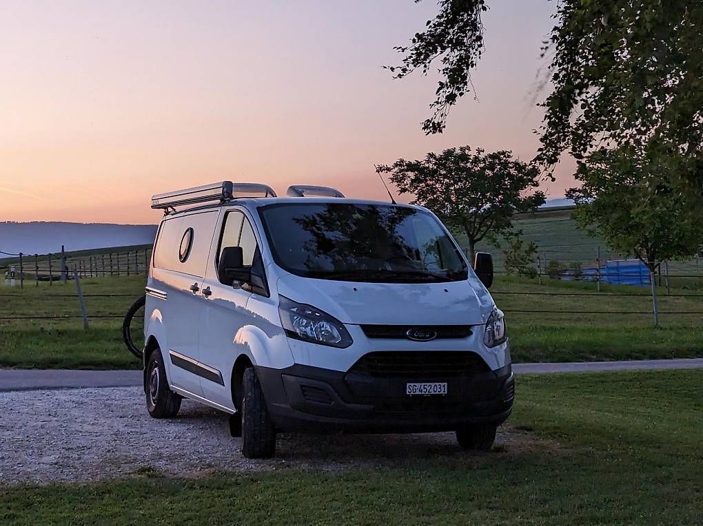 Veicoli da campeggio: Ford Transit Custom L1H1 Campervan mit 3 Sitzplätzen – Usato da Chur venduto da j3ll3yfi5h