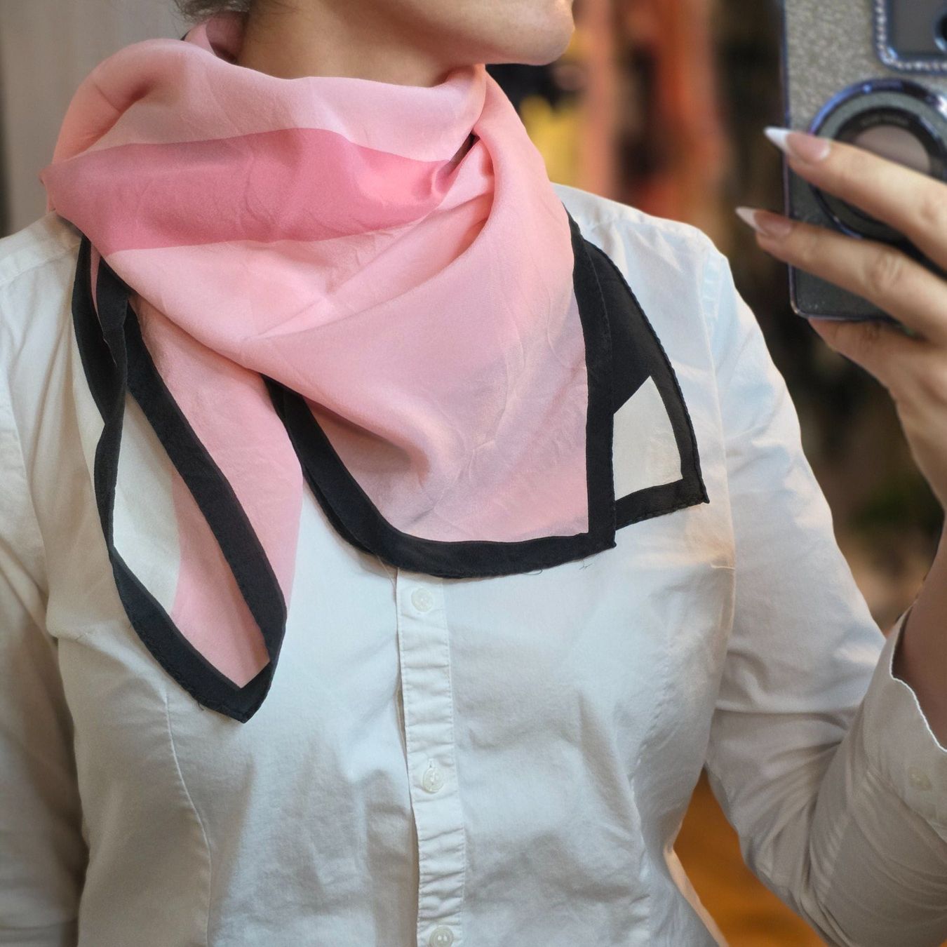 Foulards & écharpes: Seidentuch 100% Seide Handrolliert Rosa Schwarz – D'occasion à Wald ZH par CapLux