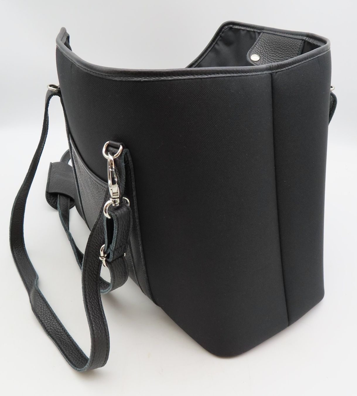 Borse: Carolina Corrodi Hundetasche – Usato da Reinach BL venduto da WBZ-Flohmarkt 3
