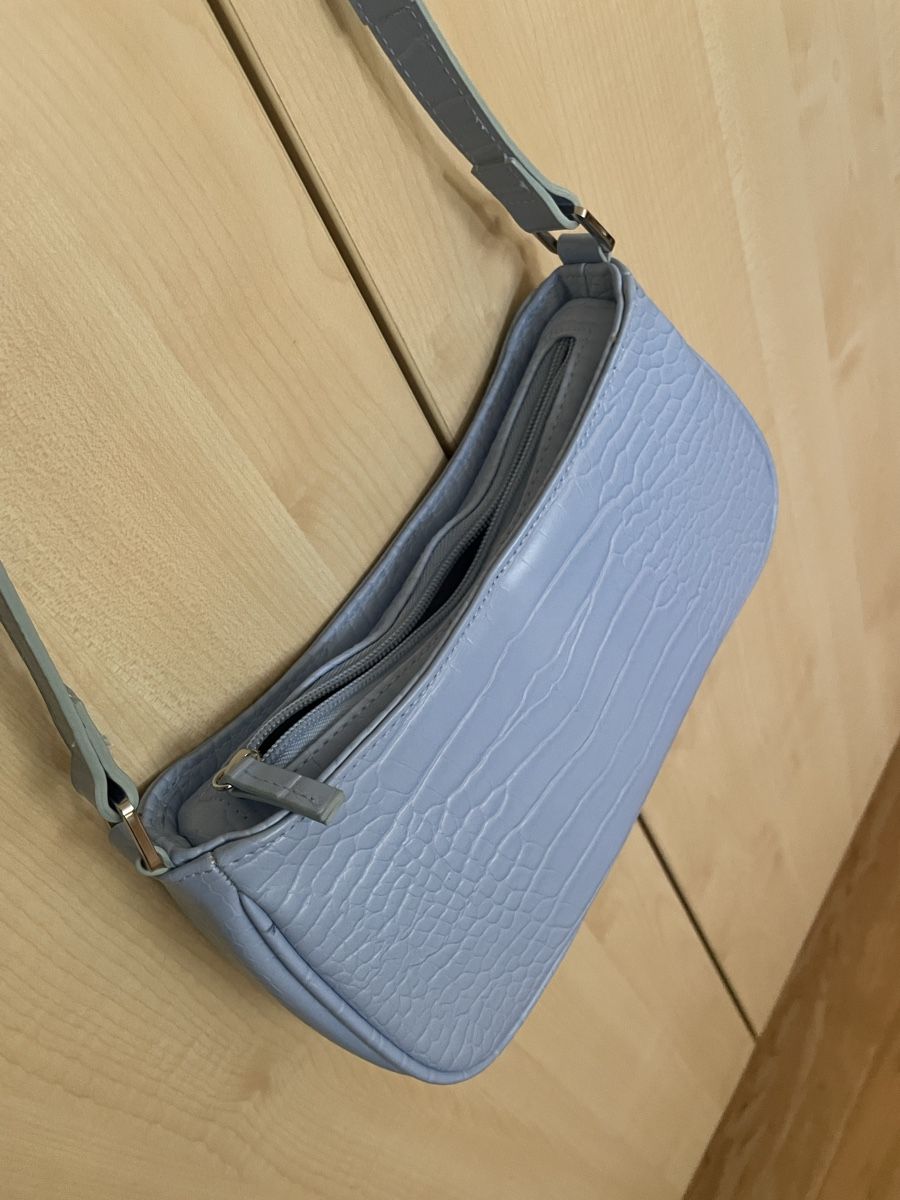 Borse da donna: Handtasche hellblau Krokodiloptik NEU – Nuovo (secondo la descrizione) da Waedenswil venduto da Paps04 4