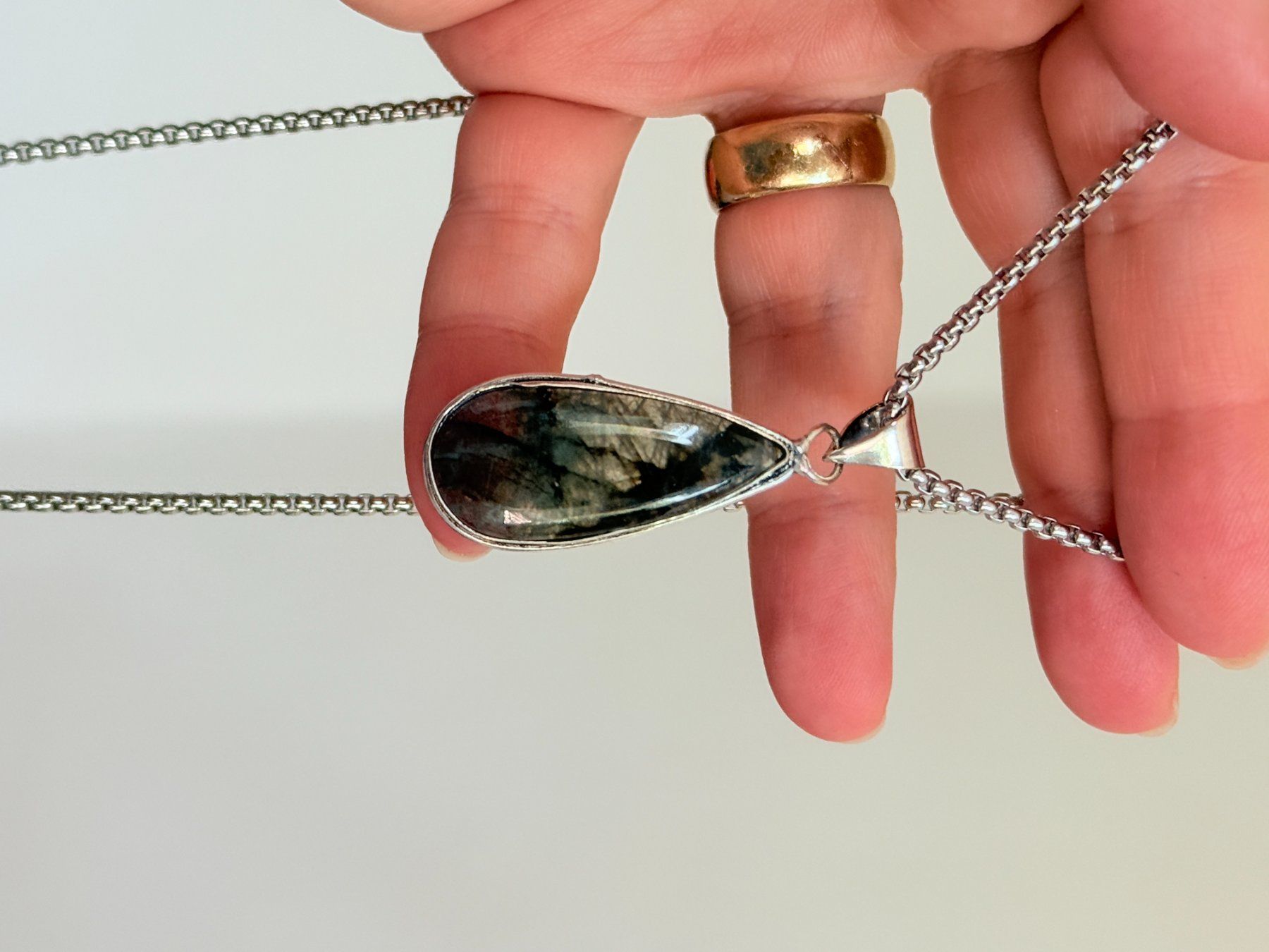 Colliers: Labradorite necklace – Neuf avec emballage d'origine à Genève par AGBERG 5