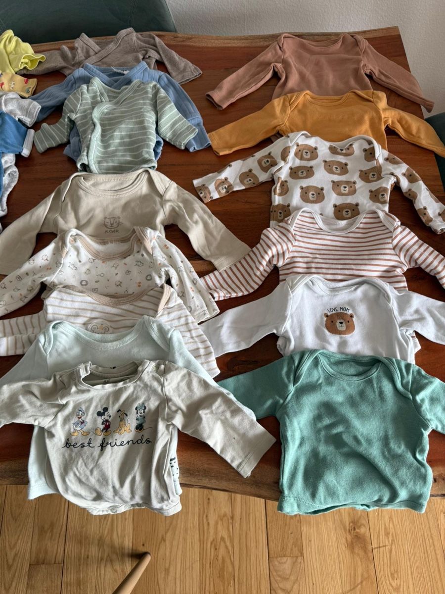 Lotti & Set di vestiti: Baby Kleider mit Matratze – Usato da Winterthur venduto da Silas121314 1