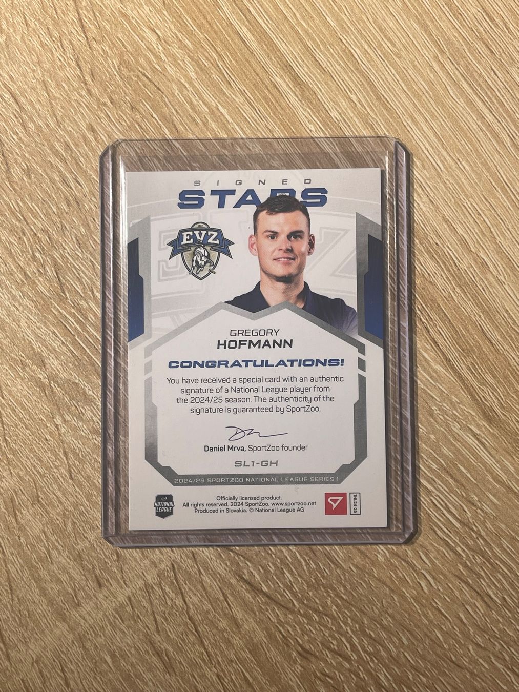 Sportzoo Carte collezionabili: Signed Stars Level 1 Grégory Hofmann EV Zug 19/99 – Usato da Thun venduto da Suomitiger 1