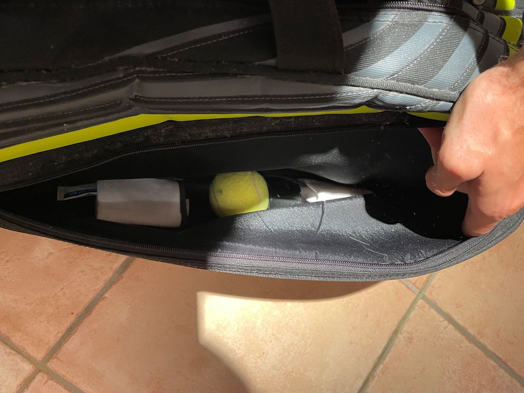 Fischer Borse: Fischer Tennis Tasche. – Usato da Uetikon am See venduto da Seov 4