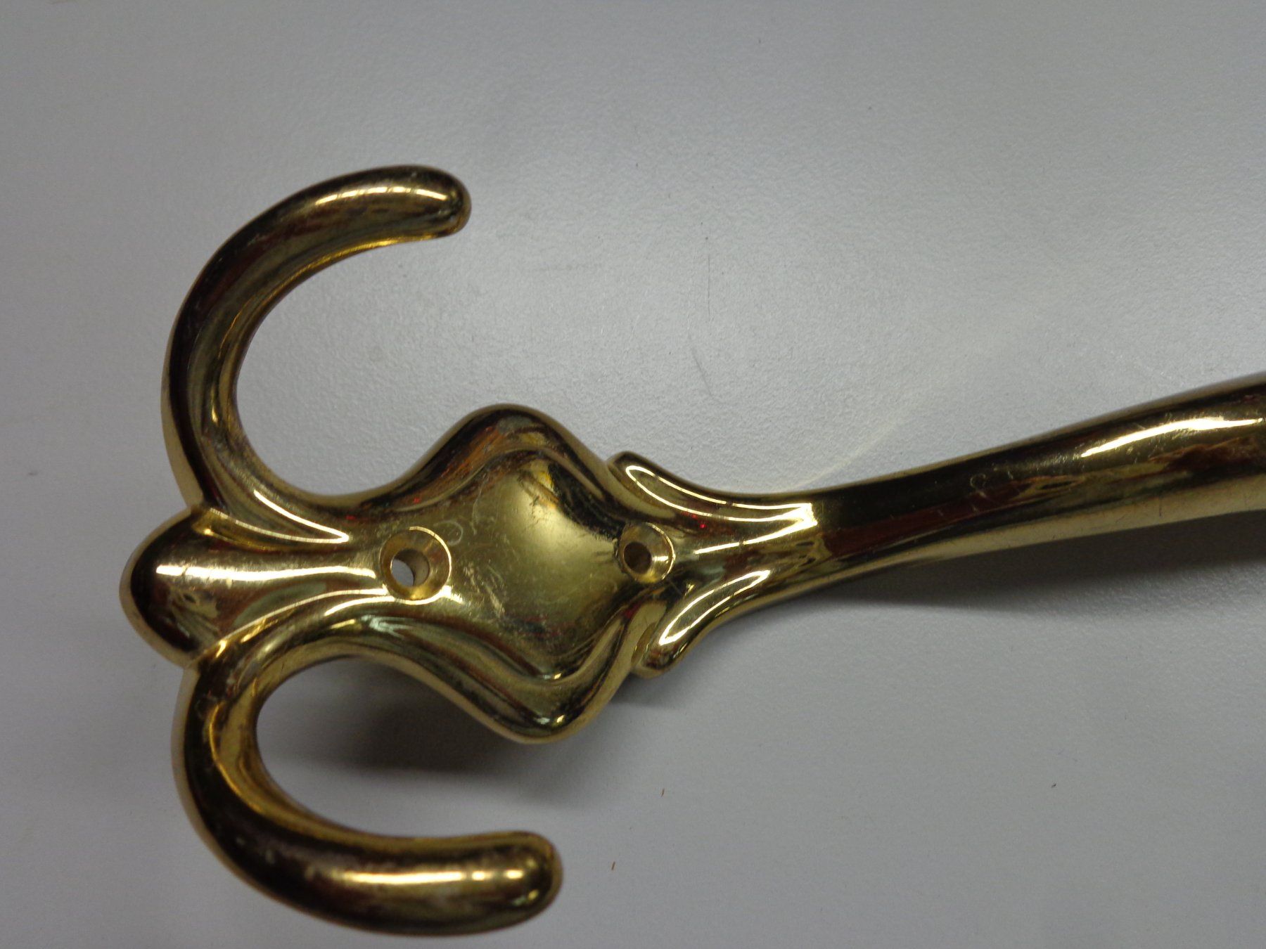 Eisenwaren: Messinghacken 2 Stk. L= 17 cm B= 7+5 cm – Gebraucht aus Liestal von Gecko16 5