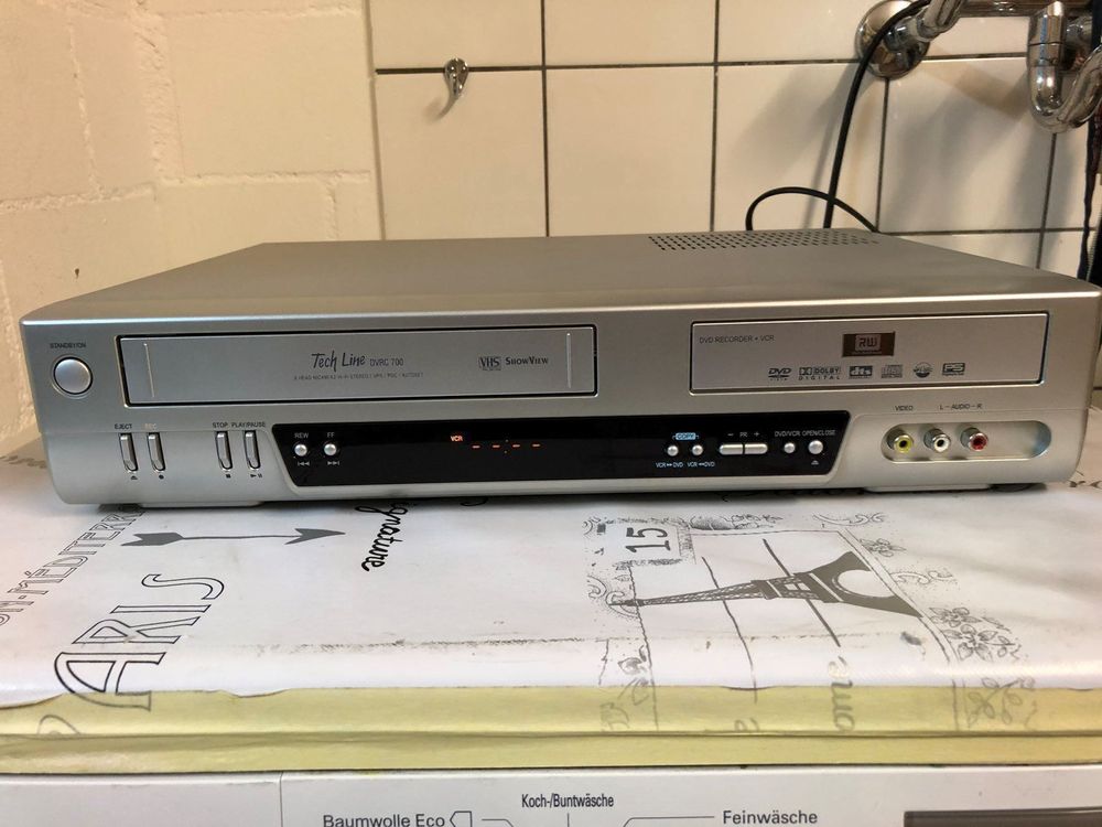 Tech line dvrc 700 vhs dvd recorder (Gebraucht) in Zunzgen für CHF 119 ...
