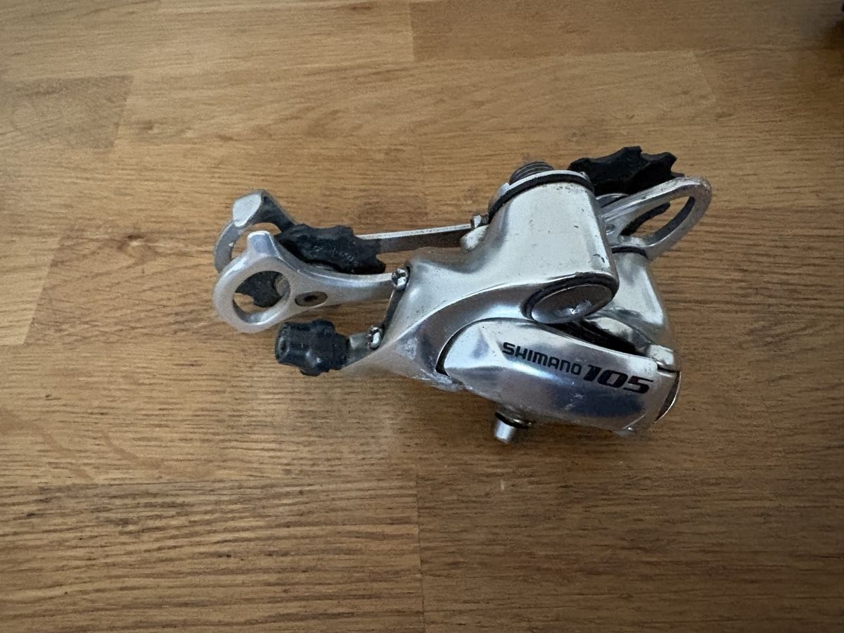 Shimano Ersatzteile: Dérailleur Shimano 105 9v rd-6500 – Gebraucht aus Biel/Bienne von pat_kh7v
