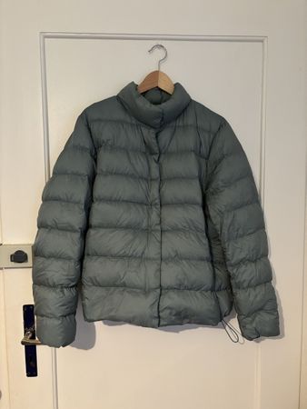 Uniqlo Daunenjacke Grösse XL