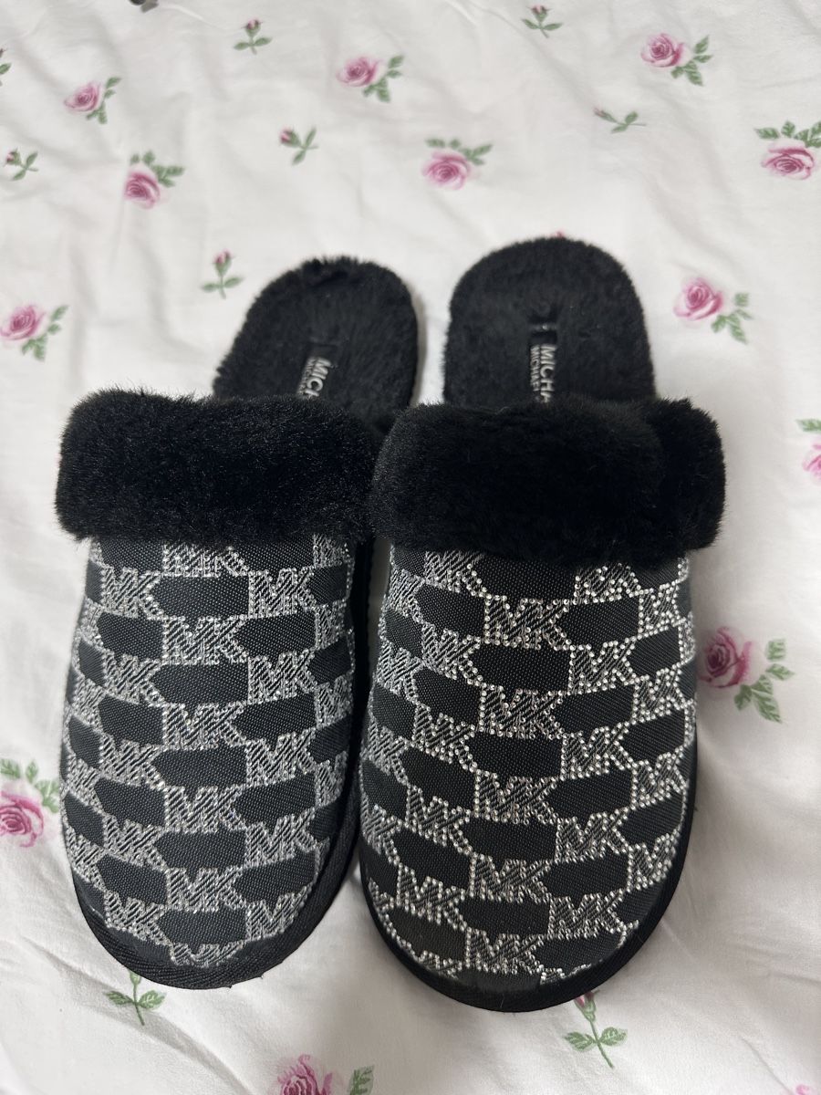 Scarpe da donna: Michael Kors Damen Hausschuhe, schwarz – Nuovo (secondo la descrizione) da Oberurnen venduto da nes_8xqt