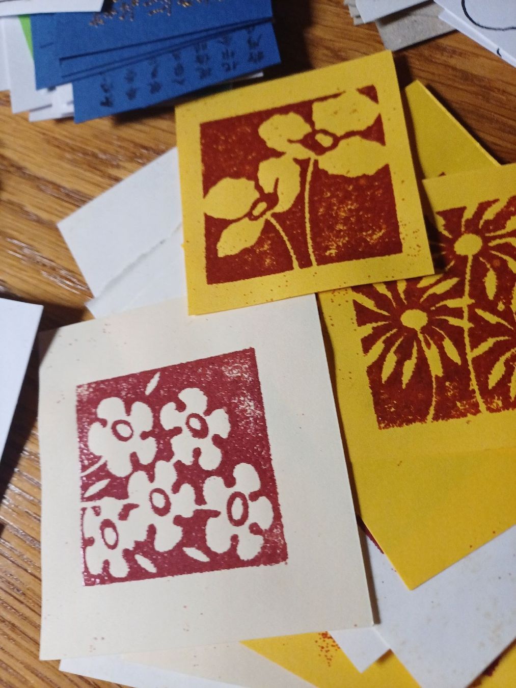Timbri: Restmaterial Stempel Papier Motive – Usato da Gächliwil venduto da lesidees 4