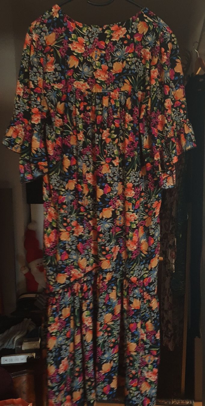 Robes: GOA COLLECTION blumiges Kleid EHG – Neuf (Voir description) à Frenkendorf par Moon111 2