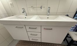 Doppelwaschtisch mit Unterschrank weiss Villeroy & Boch