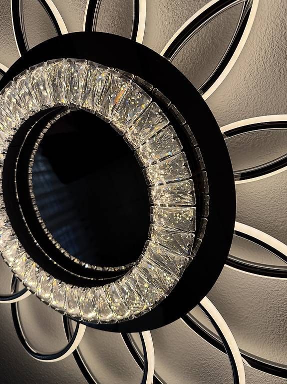 Lampadari & plafoniere: Lustre / plafonnier LED design – Usato da Moudon venduto da Shiti10 3