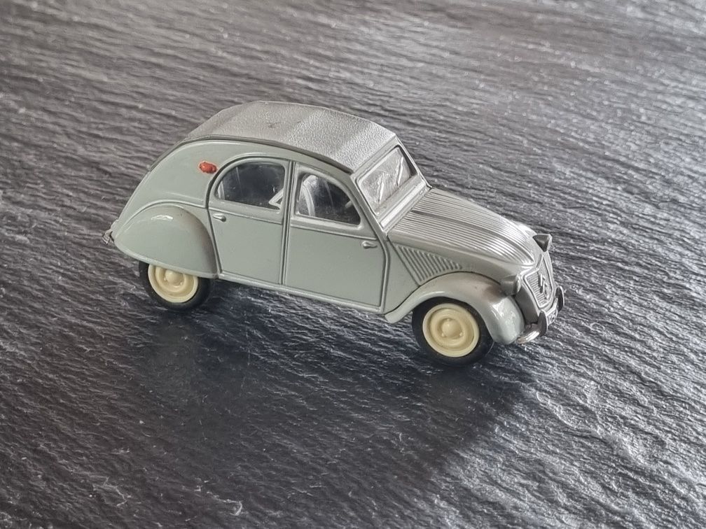 Citroën Voitures modèles: Citroen 2CV 1957 "Dinky 1992" – D'occasion à Adliswil par Highjack2 1