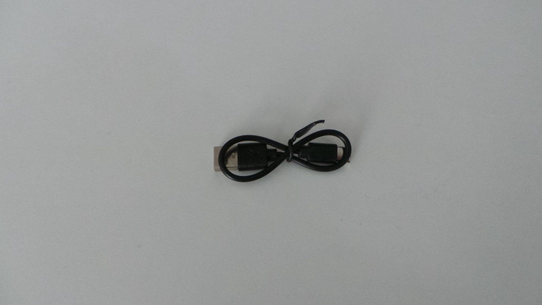 Cavi: Kurzes Ladekabel schwarz USB – Usato da Flamatt venduto da Tattoo18