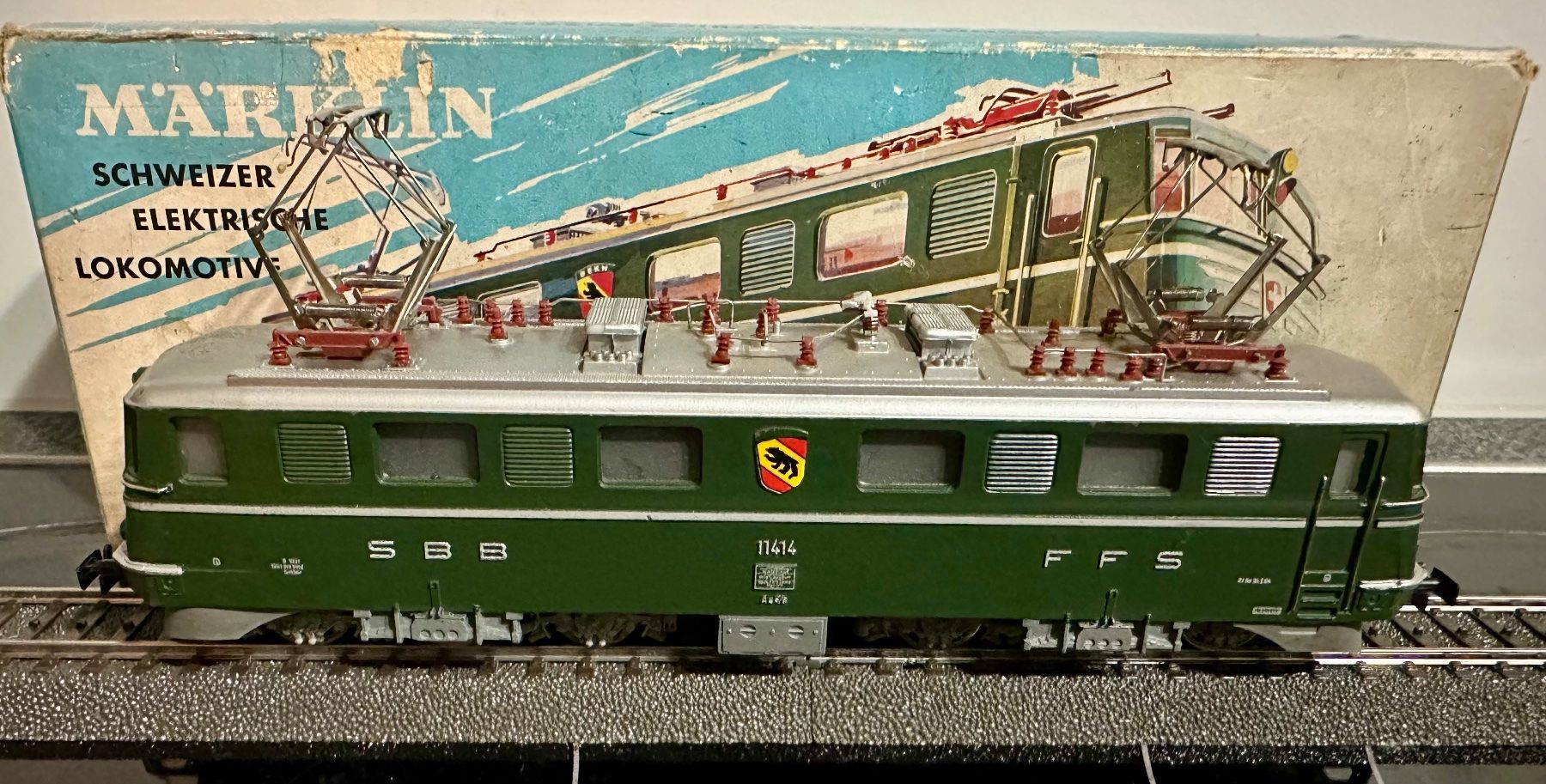 Märklin Modelleisenbahnen: Märklin SBB AE 6/6 Bern Analog – Gebraucht aus Oftringen von ib.85