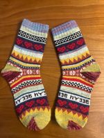 Nordic Socken mit Muster und Herzen, one size neu