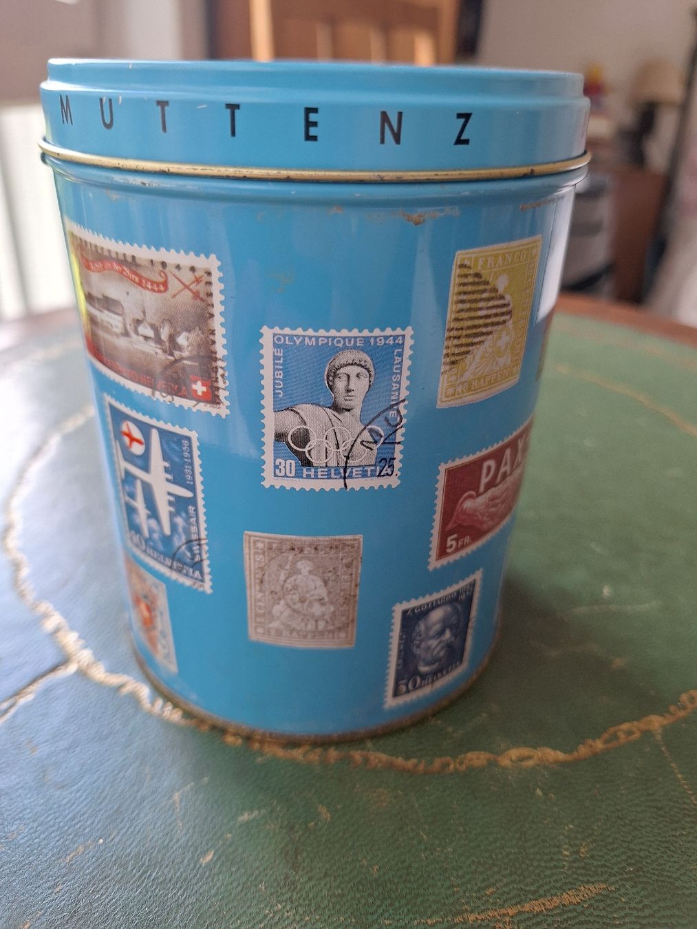 Alle Briefmarken: Blechdose mit Briefmarkenmotiven – Gebraucht aus zumikon von lotegrandote 2
