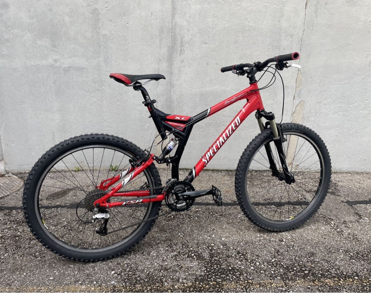 Specialized Velos: Specialized Stumpjumper XC, Enduro Mountainbike, Fully MTB – Gebraucht aus Bern von  1
