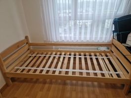 Bett 90×200