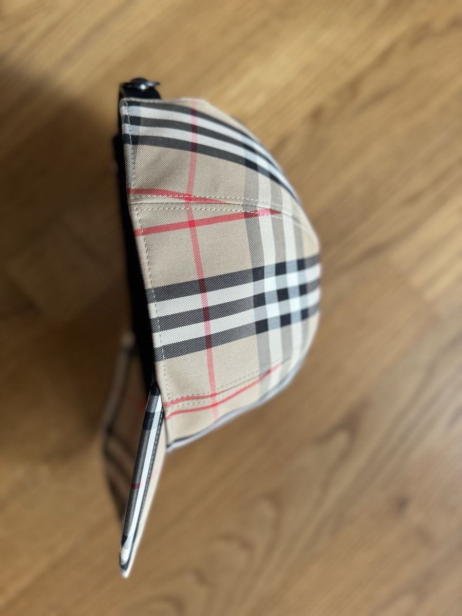 Burberry Copricapi, berretti & cappellini: Burberry Cap | Kaum getragen – Usato da Zürich venduto da Azzaro13 6