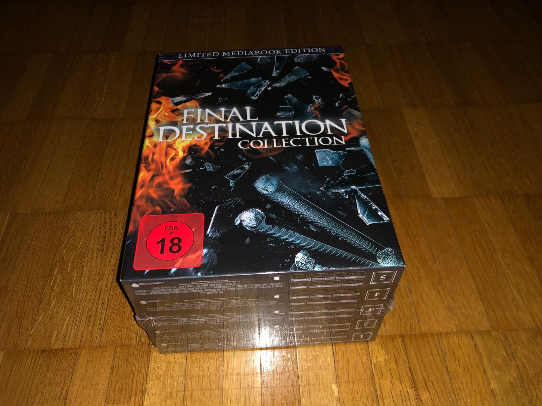 Tutti i DVDs: Final Destination 1-5 - 5 MEDIABOOKS - SCHUBER - UNCUT – Nuovo e nell'imballaggio originale da Basel venduto da havsok