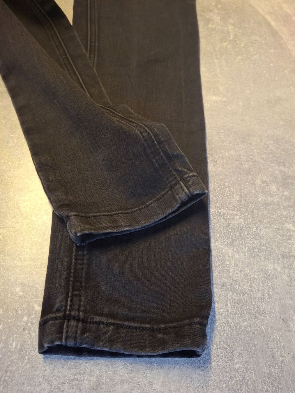Jeans: Pantalon jeans noir taille 36 marque Zebra – Gebraucht aus Villiers von san_jn5w 1
