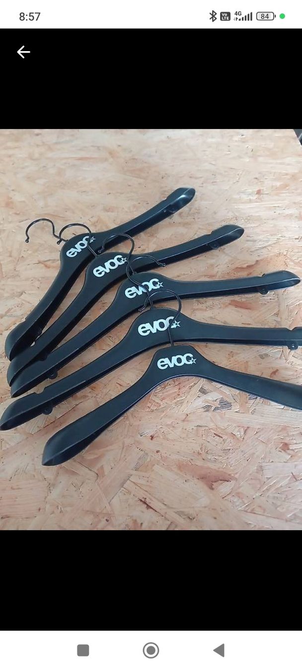 Appendiabiti: Evoc Kleiderbügel aus Kunststoff  – Usato da Derendingen venduto da NSC-Bikeshop