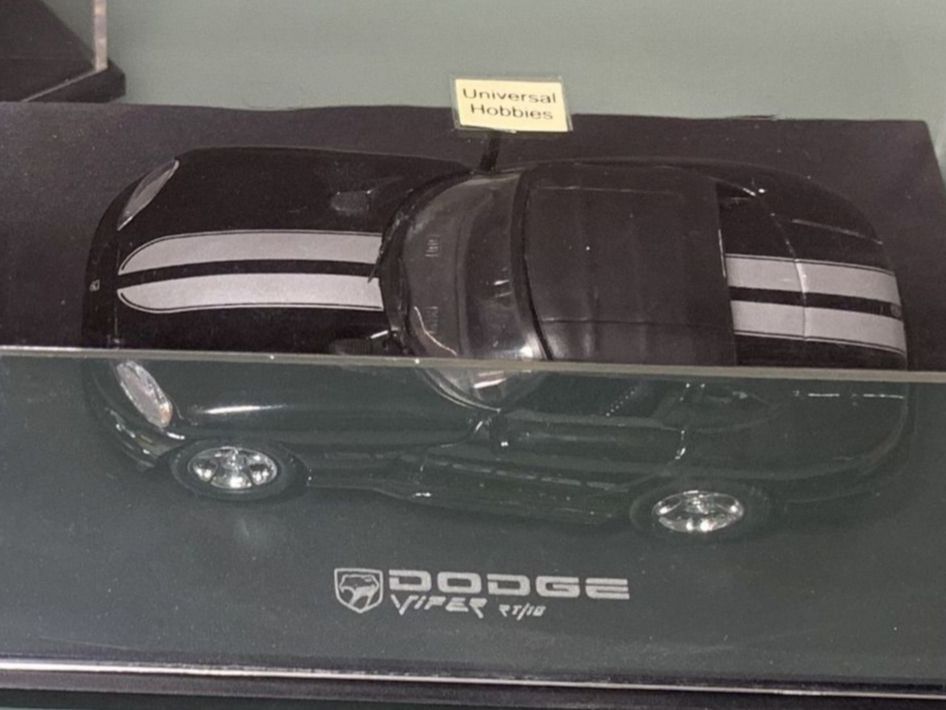 Märklin Modelleisenbahnen: DODGE VIPER Cabrio RT 10   * 1:43 – Neu (gemäss Beschreibung) aus SION von pef999 9