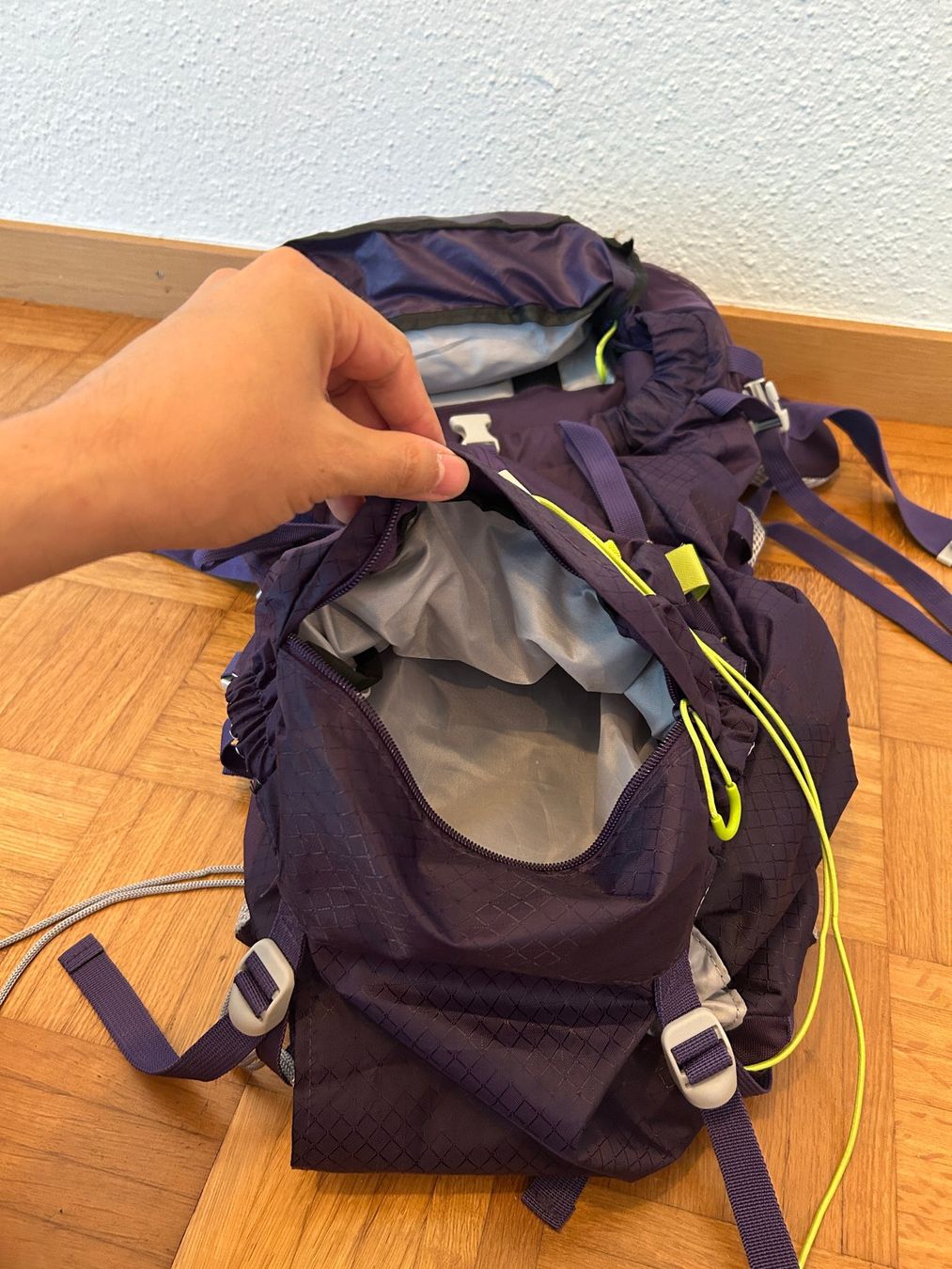 Zaini: Trekkingrucksack violett Grösse S – Usato da Aarau venduto da Maclovio 7