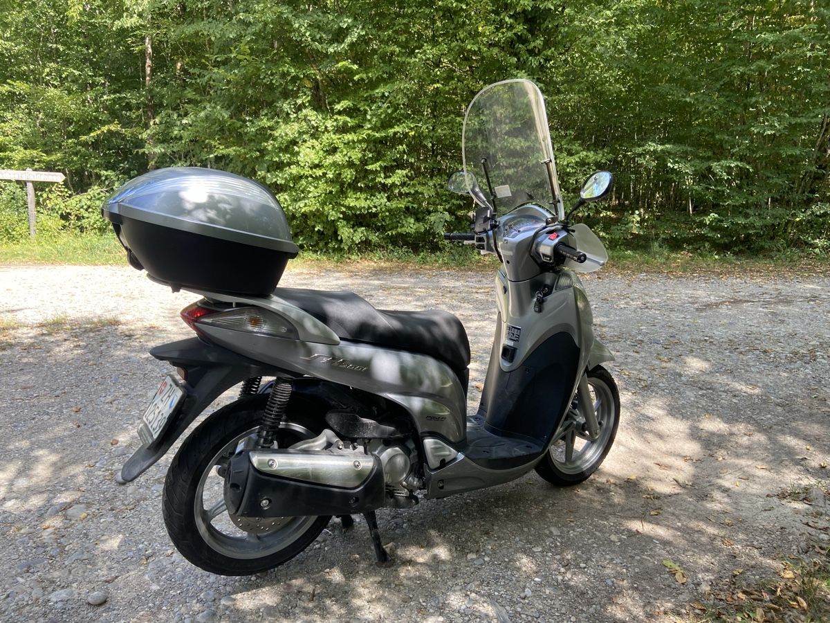 Honda Scooters: Honda SA300A – D'occasion à Rafz par BS-D 1
