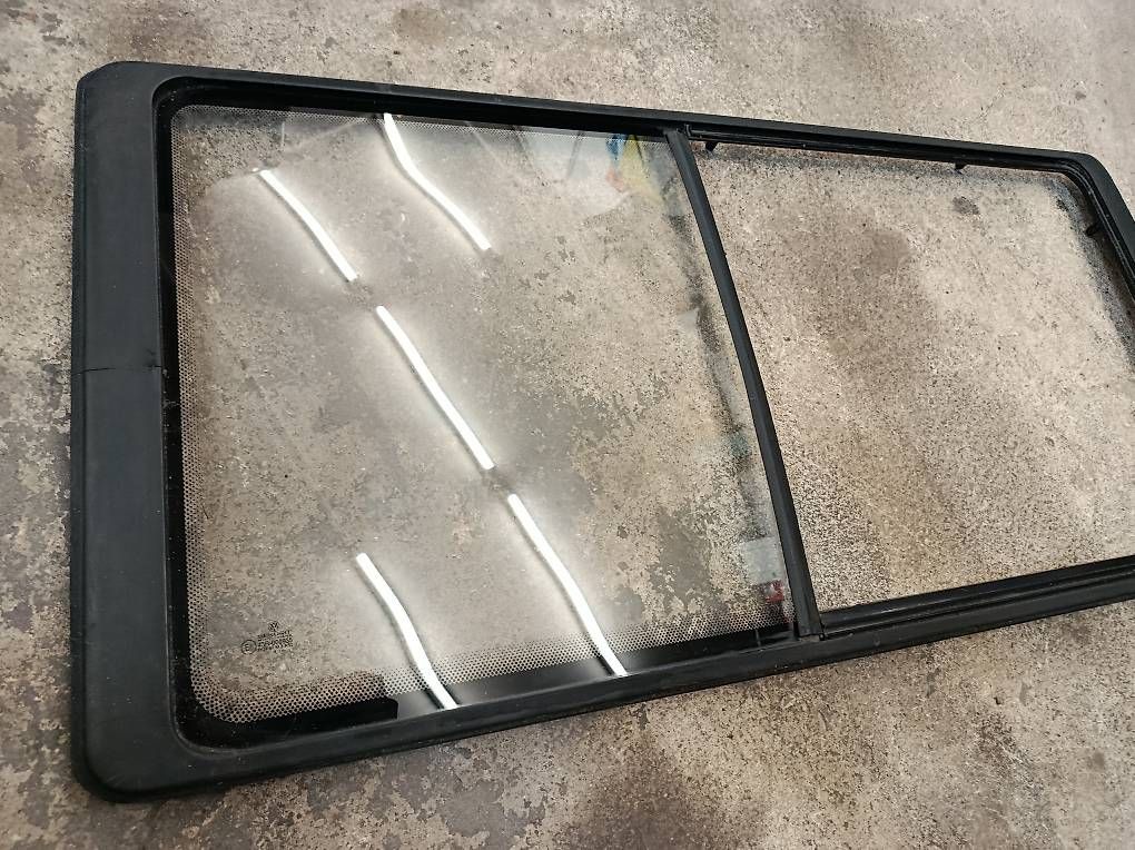 Alle Autoersatzteile: VW T4 Seitenscheibe – Gebraucht aus Berg TG von Jimmy205 1