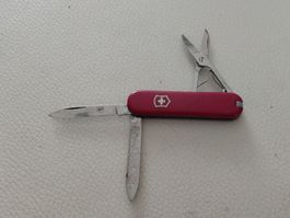 Taschenmesser SD BP Victorinox rot mit 3 Werkzeugen,gebrauch