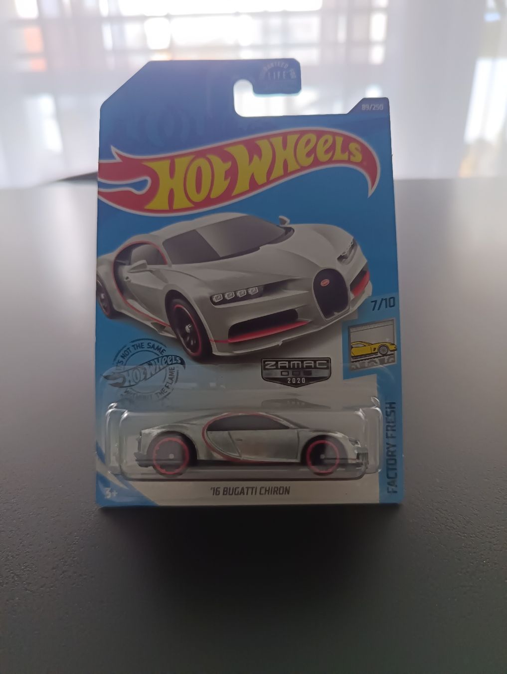 hot wheels Bugatti Chiron ZAMAC (Neu und originalverpackt) in ...