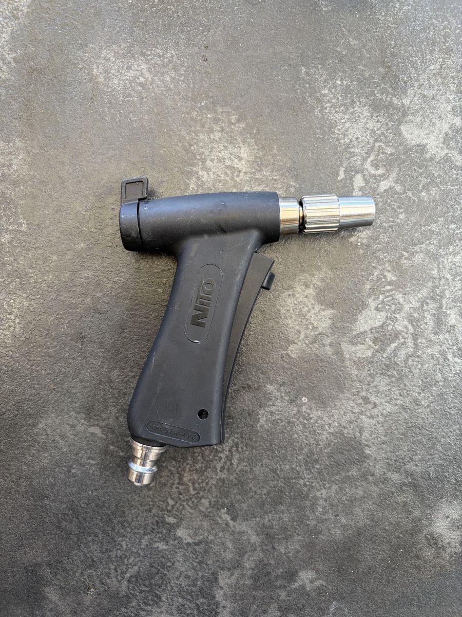 Pommeaux de douche: Neomatic Pro Spritzpistole mit Mengenregler – D'occasion à Basel par Mic-1 1