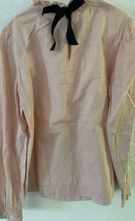 Pomp de lux 134 Rosa Bluse mit Rüschen und Schleife
