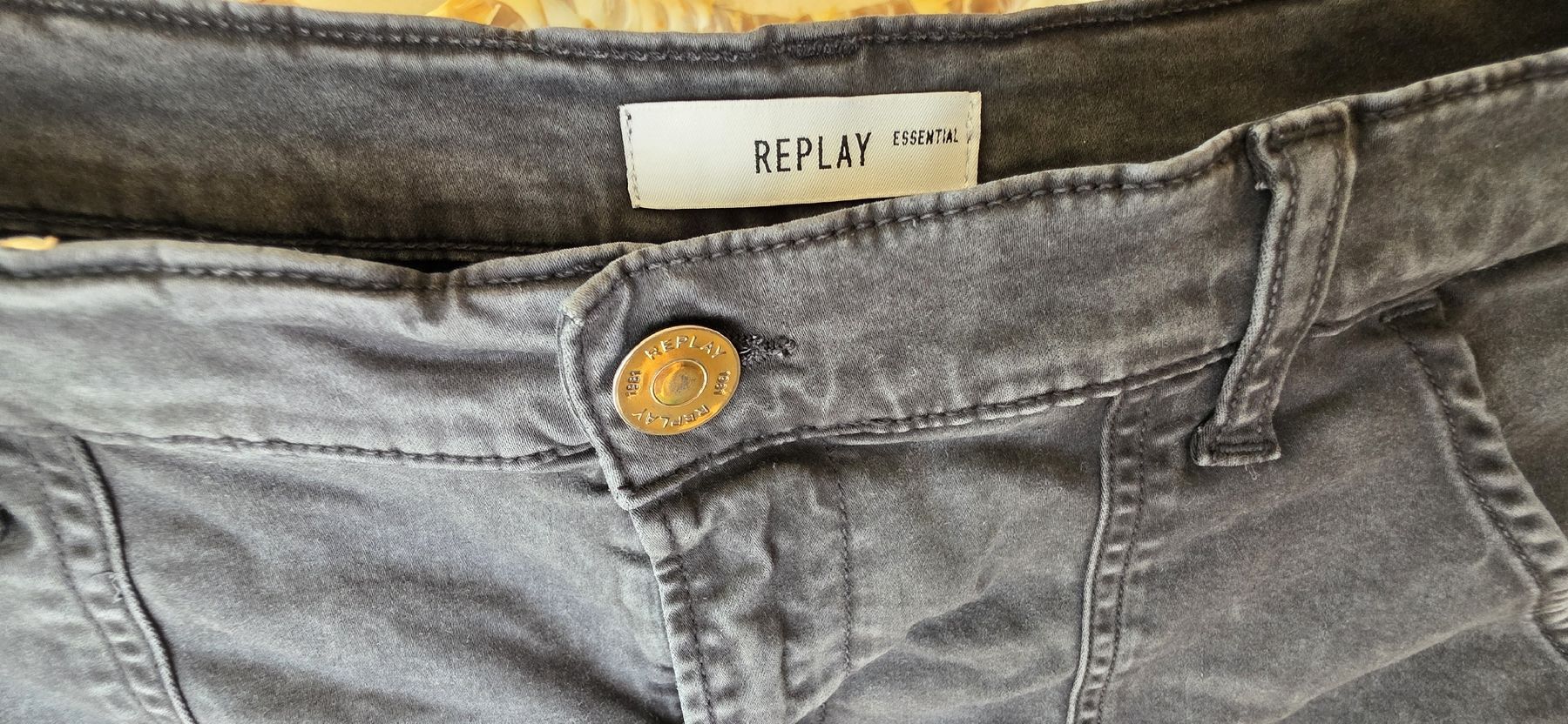 Pantaloni: Pantalon marque Replay – Usato da Yverdon-les-Bains venduto da van_dq65 5