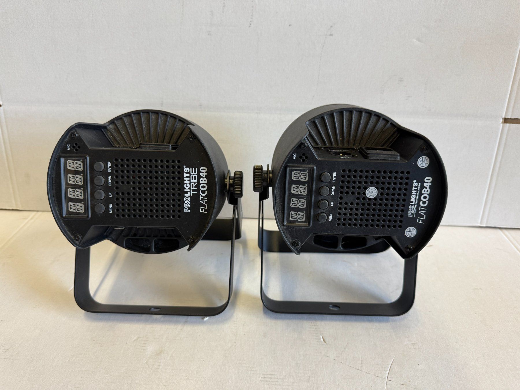 Lampade: 2x Pro Light FlatCOB40 Scheinwerfer (L697) – Difettoso da Däniken SO venduto da Profog1 5
