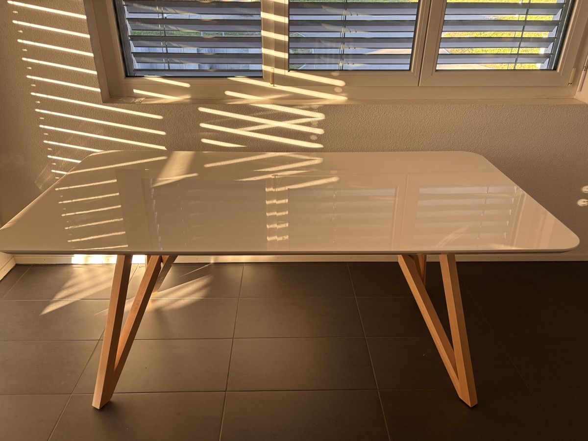 Tables: Esstisch – D'occasion à Egliswil par wid_5lzw 2