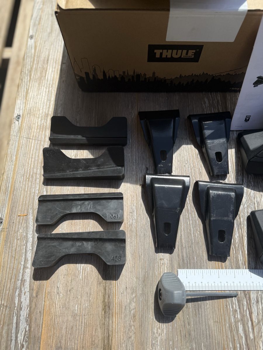 Thule Dachträger: Thule Evo Clamp 7105 + Montage KIT – Neu (gemäss Beschreibung) aus Bern von adi_fra 2