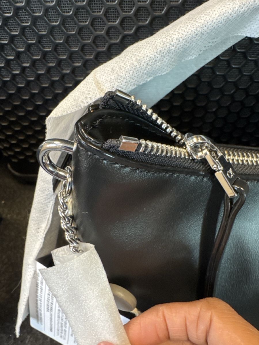 Calvin Klein Taschen für Damen: Hand Bag – Neu (gemäss Beschreibung) aus Zürich von ino_b5qx 2